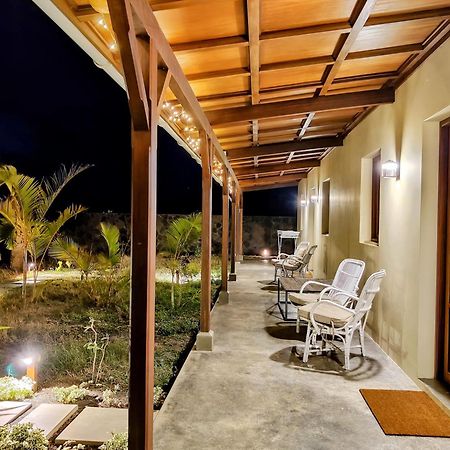 Lakaz Kannell - Vanilla Lodge, Secluded Outside Bath & Shower Infinity Pool كاب مالهيريوكْسْ المظهر الخارجي الصورة