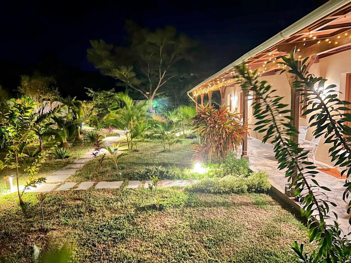 Lakaz Kannell - Vanilla Lodge, Secluded Outside Bath & Shower Infinity Pool كاب مالهيريوكْسْ المظهر الخارجي الصورة